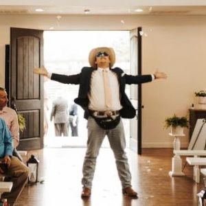 Meet your Posher, Hunter